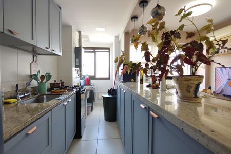 Apartamento à venda com 64m², 2 quartos e 1 vagaCozinha - Armários