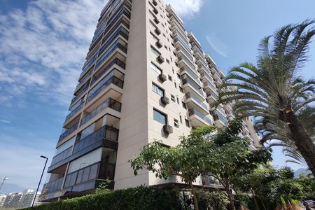 Apartamento à venda com 64m², 2 quartos e 1 vagaFachada do bloco