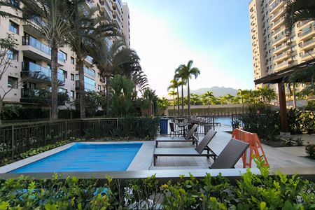 Apartamento à venda com 64m², 2 quartos e 1 vagaÁrea comum - Piscina