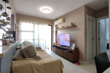 Sala de apartamento à venda com 2 quartos, 64m² em Barra Olímpica, Rio de Janeiro