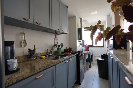 Apartamento à venda com 64m², 2 quartos e 1 vagaCozinha - Armários