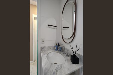 Apartamento à venda com 64m², 2 quartos e 1 vagaBanheiro Social