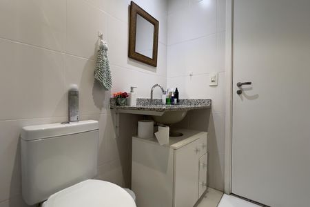 Apartamento à venda com 98m², 3 quartos e 2 vagas Apartamento à venda com 98m², 3 quartos e 2 vagasBanheiro