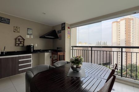 Apartamento à venda com 98m², 3 quartos e 2 vagas Apartamento à venda com 98m², 3 quartos e 2 vagasVaranda gourmet