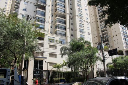 Apartamento à venda com 98m², 3 quartos e 2 vagasFachada e portaria