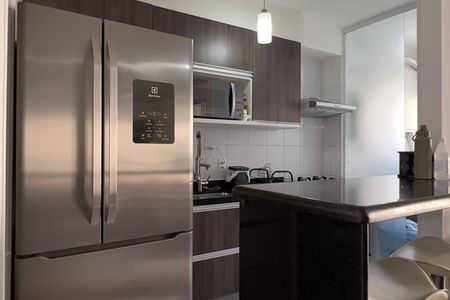 Apartamento à venda com 98m², 3 quartos e 2 vagas Apartamento à venda com 98m², 3 quartos e 2 vagasCozinha e Área de Serviço
