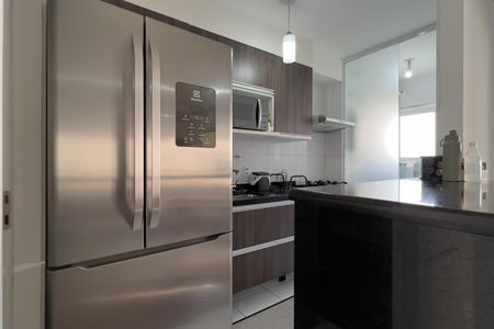 Apartamento à venda com 98m², 3 quartos e 2 vagas Apartamento à venda com 98m², 3 quartos e 2 vagasCozinha e Área de Serviço