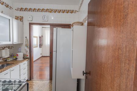 Apartamento à venda com 140m², 4 quartos e 2 vagasCozinha
