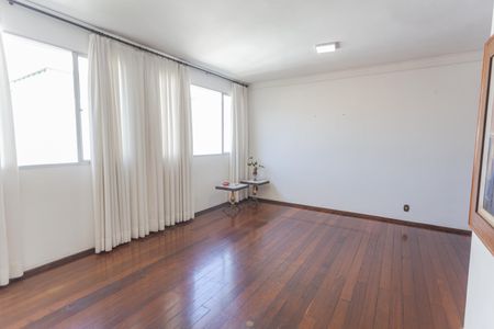 Sala de apartamento à venda com 4 quartos, 140m² em Vila Paris, Belo Horizonte