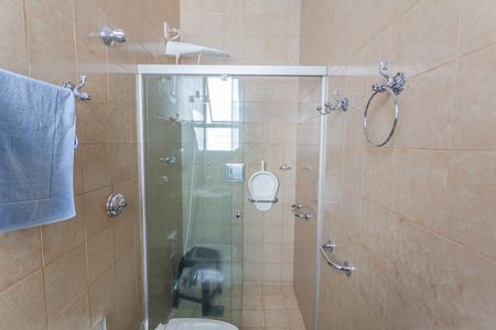 Banheiro da Suíte de apartamento à venda com 4 quartos, 140m² em Vila Paris, Belo Horizonte