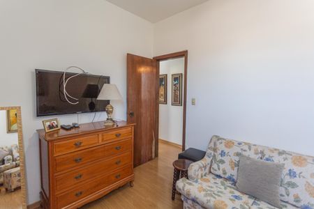 Apartamento à venda com 140m², 4 quartos e 2 vagasQuarto 2