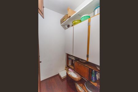 Apartamento à venda com 140m², 4 quartos e 2 vagasQuarto de Serviço