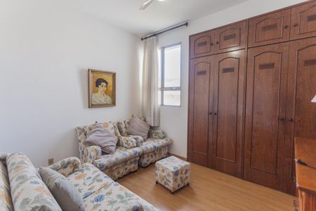 Apartamento à venda com 140m², 4 quartos e 2 vagasQuarto 2