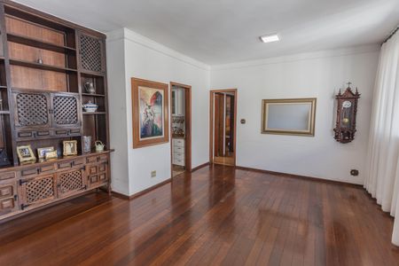 Apartamento à venda com 140m², 4 quartos e 2 vagasSala