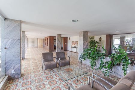Apartamento à venda com 140m², 4 quartos e 2 vagasHall de entrada