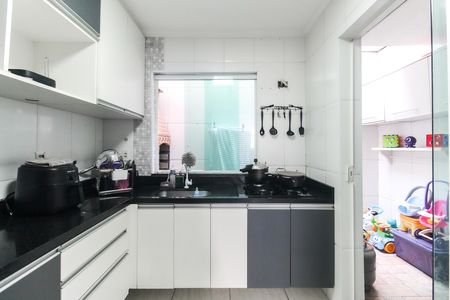 Casa de condomínio à venda com 94m², 2 quartos e 2 vagas Casa de condomínio à venda com 94m², 2 quartos e 2 vagasCozinha