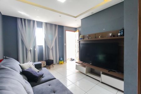 Sala de casa de condomínio à venda com 2 quartos, 94m² em Cidade Líder, São Paulo