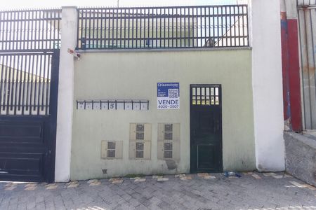 Casa de condomínio à venda com 94m², 2 quartos e 2 vagas Casa de condomínio à venda com 94m², 2 quartos e 2 vagasFachada