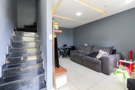 Sala de casa de condomínio à venda com 2 quartos, 94m² em Cidade Líder, São Paulo