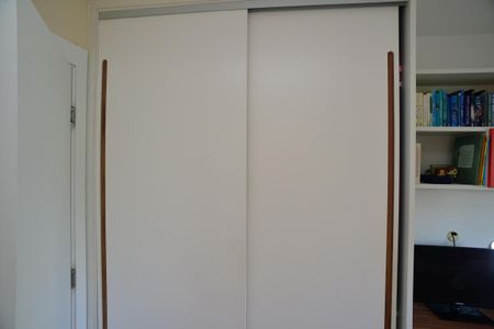 Apartamento para alugar com 73m², 2 quartos e 1 vaga Apartamento para alugar com 73m², 2 quartos e 1 vagaQuarto