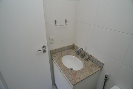 Apartamento para alugar com 73m², 2 quartos e 1 vaga Apartamento para alugar com 73m², 2 quartos e 1 vagaBanheiro Suíte