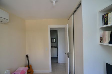Apartamento para alugar com 73m², 2 quartos e 1 vaga Apartamento para alugar com 73m², 2 quartos e 1 vagaQuarto