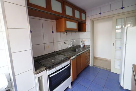 Apartamento para alugar com 80m², 2 quartos e 1 vagaCozinha e Área de Serviço