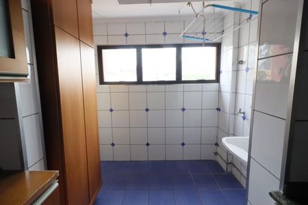 Apartamento para alugar com 80m², 2 quartos e 1 vagaCozinha e Área de Serviço
