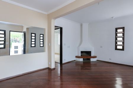 Sala de casa para alugar com 2 quartos, 200m² em Jardim Monte Alegre, Taboão da Serra