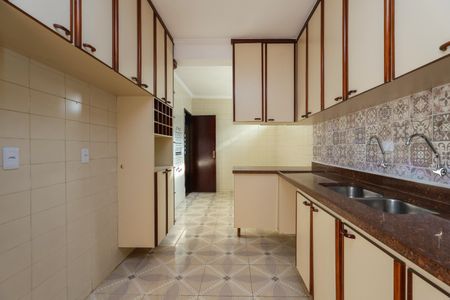 Casa para alugar com 200m², 2 quartos e 2 vagasCozinha