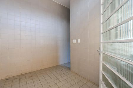 Casa para alugar com 200m², 2 quartos e 2 vagasEdicula