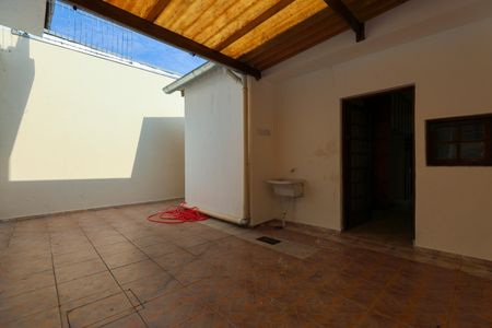 Casa para alugar com 200m², 2 quartos e 2 vagasÁrea de Serviço