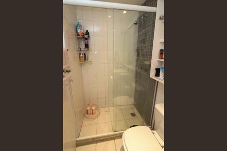 Apartamento à venda com 56m², 2 quartos e 1 vaga Apartamento à venda com 56m², 2 quartos e 1 vagaBanheiro da Suíte