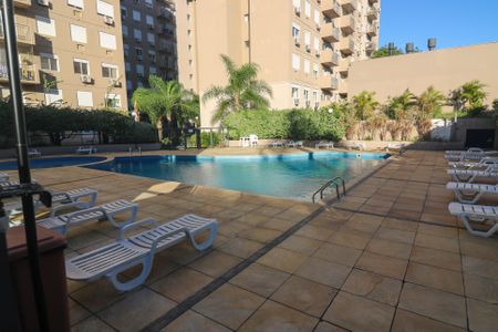 Apartamento à venda com 56m², 2 quartos e 1 vaga Apartamento à venda com 56m², 2 quartos e 1 vagaÁrea comum - Piscina