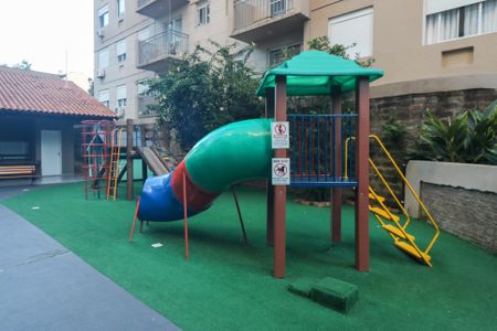 Apartamento à venda com 56m², 2 quartos e 1 vaga Apartamento à venda com 56m², 2 quartos e 1 vagaÁrea comum - Playground