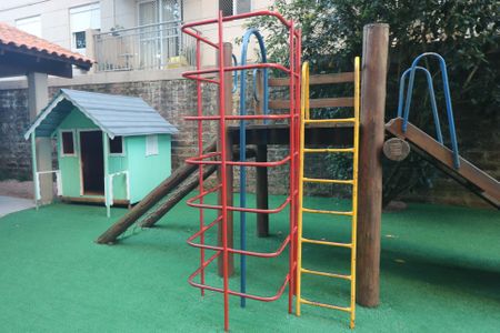 Apartamento à venda com 56m², 2 quartos e 1 vaga Apartamento à venda com 56m², 2 quartos e 1 vagaÁrea comum - Playground