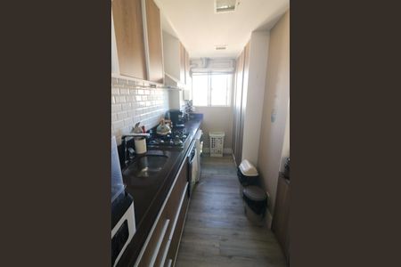 Apartamento à venda com 56m², 2 quartos e 1 vaga Apartamento à venda com 56m², 2 quartos e 1 vagaCozinha e Área de Serviço