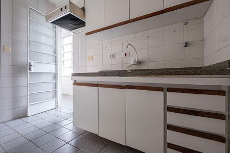 Apartamento à venda com 105m², 2 quartos e 1 vaga Apartamento à venda com 105m², 2 quartos e 1 vagaCozinha