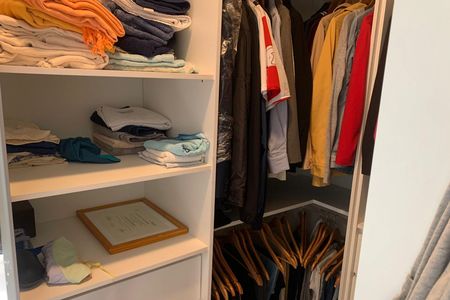 Apartamento para alugar com 154m², 3 quartos e 1 vaga Apartamento para alugar com 154m², 3 quartos e 1 vagaCloset da suíte