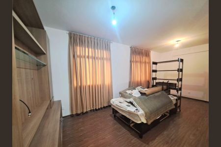 Apartamento à venda com 3 quartos, 97m² em Santa Efigênia, Belo Horizonte