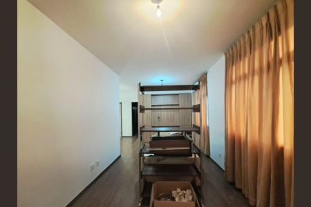 Apartamento à venda com 3 quartos, 97m² em Santa Efigênia, Belo Horizonte