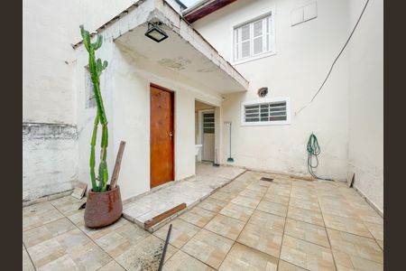 Casa para alugar com 145m², 2 quartos e 2 vagasQuintal