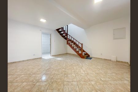 Casa para alugar com 145m², 2 quartos e 2 vagasSala