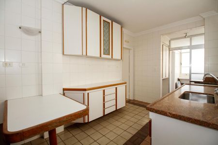 Apartamento à venda com 100m², 2 quartos e 1 vagaCozinha