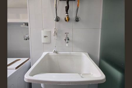Apartamento para alugar com 68m², 2 quartos e 1 vagaÁrea de Serviço