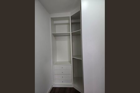 Apartamento para alugar com 68m², 2 quartos e 1 vagaSuíte 