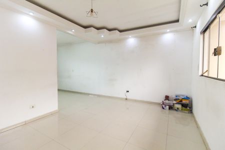 Sala de casa para alugar com 2 quartos, 125m² em Vila Chuca, São Paulo