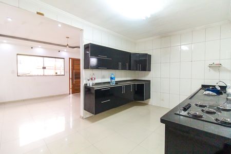 Casa para alugar com 125m², 2 quartos e 8 vagasCozinha