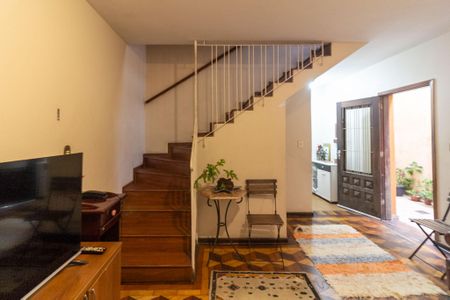Casa para alugar com 280m², 3 quartos e 2 vagas Casa para alugar com 280m², 3 quartos e 2 vagasSala de Estar