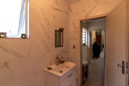 Casa para alugar com 280m², 3 quartos e 2 vagas Casa para alugar com 280m², 3 quartos e 2 vagasBanheiro Social 1